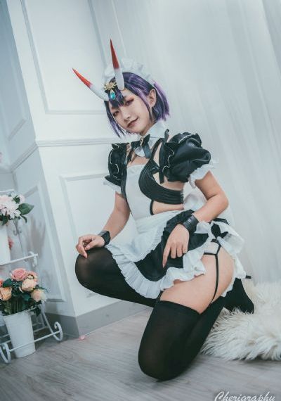 欧美头像女自拍_高清直播在线观看